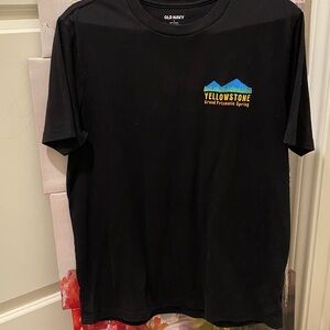 Old Navy Black Tee with Yellowstone Graphic